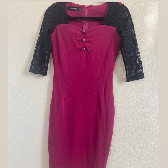 Beautiful dress! - Picture 1 of 2